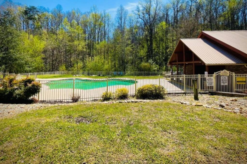 A Moment Inn Time Pigeon Forge Ngoại thất bức ảnh